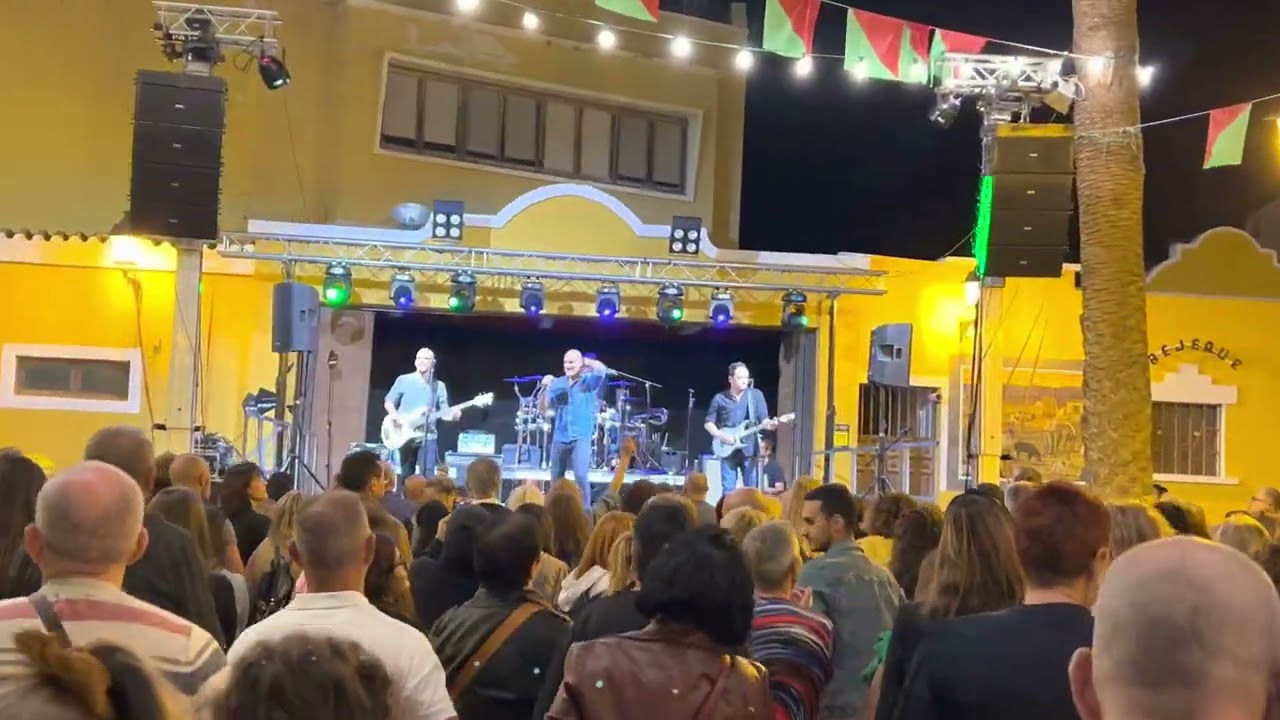 Los Salvapantallas en Las Fiestas de Sardina del Sur 2023 3 - 4K Grabado con iPhone 14