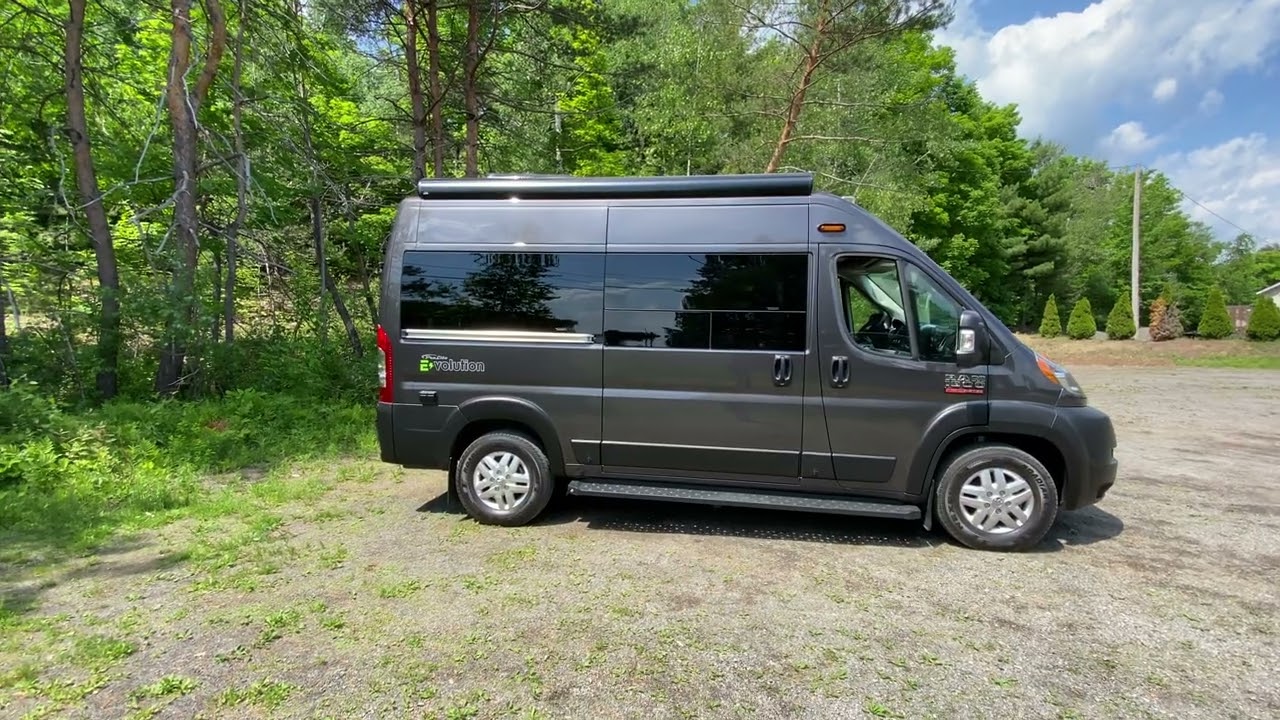 L'autocaravane de classe B Prolite E-VOLUTION (1/2).