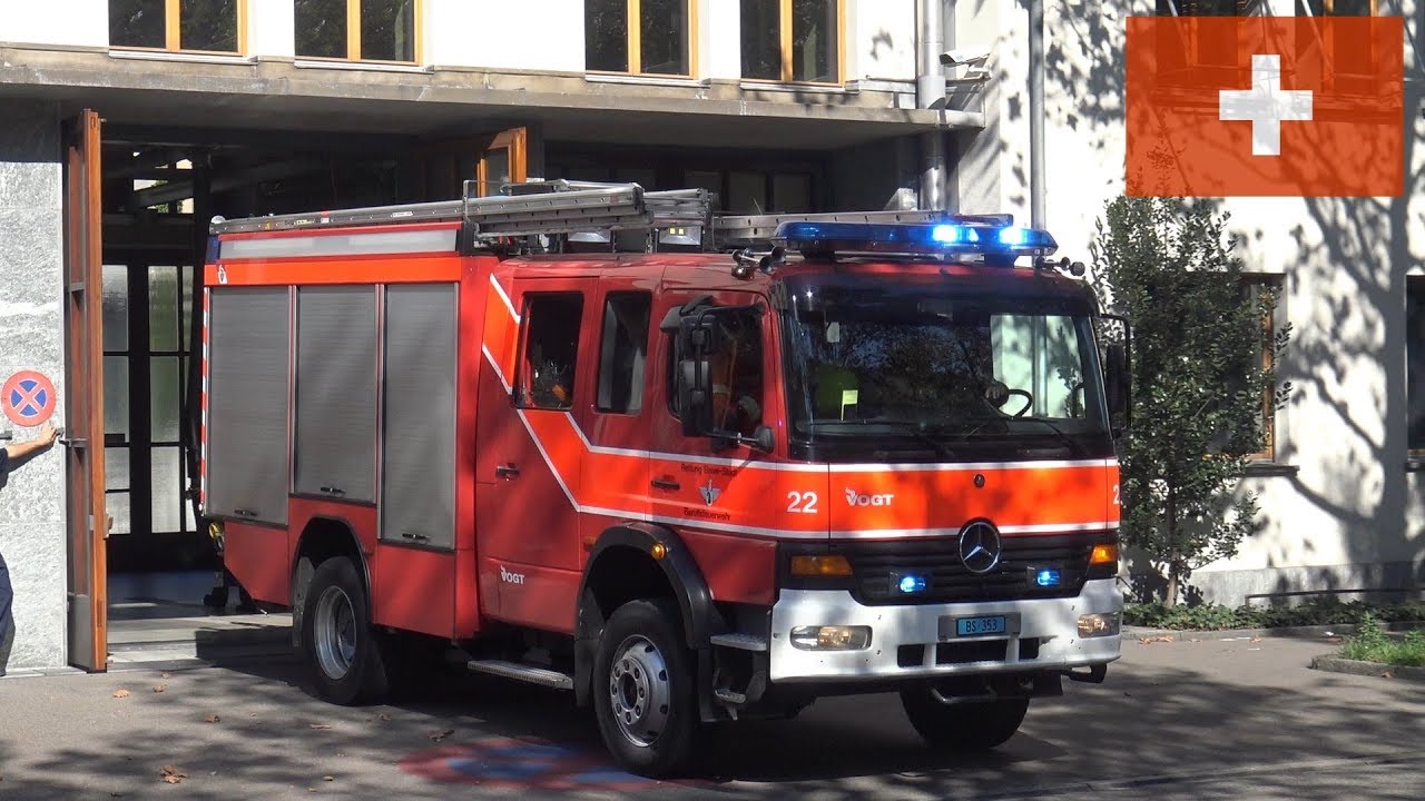 TLF & DLK Berufsfeuerwehr, RTW Sanität Falck Käch & FuStW Kantonspolizei Basel
