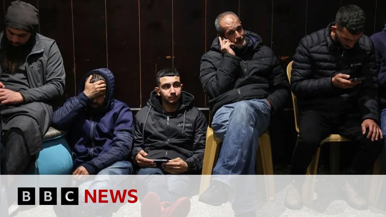 Israel delays Palestinian prisoner release as hostages freed | BBC News