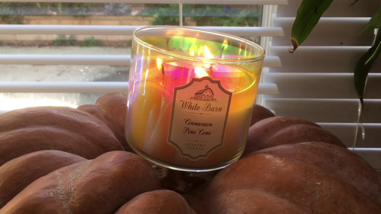 Cinnamon Pine Cone AKA The Perfect Christmas Candle Review