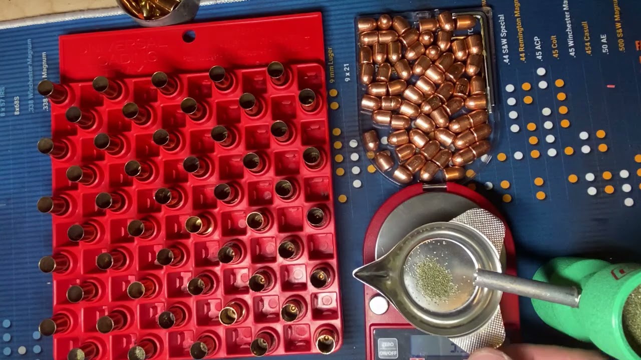 Elaboracja kalibru .32 ACP Część VI - sypanie i kontrola naważek