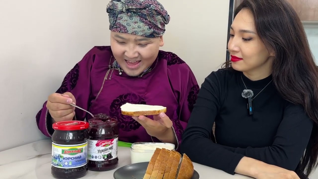 Эмээгийн ам халаад булхайгаа ярих гэж байна‼️🤣