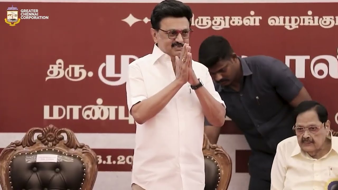 சென்னை குடிநீர் வாரிய அலுவலகப் பயன்பாட்டிற்காக ரூ.47 இலட்சம் மதிப்பிலான 5 வாகனங்களை வழங்கினார்.