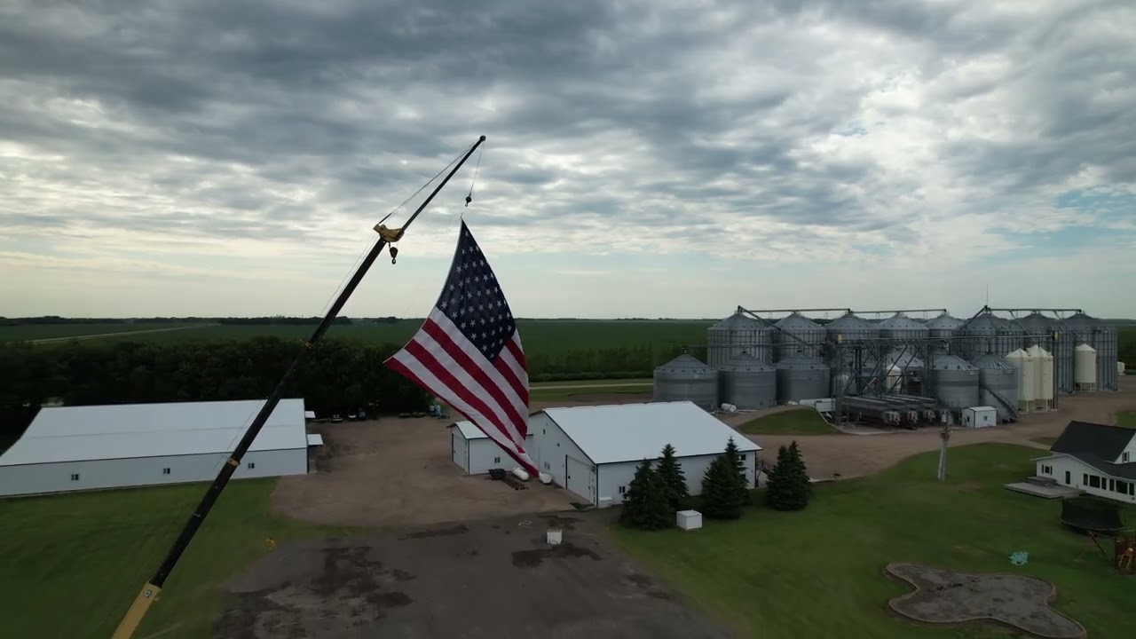 Slow-motion Flag + Farm