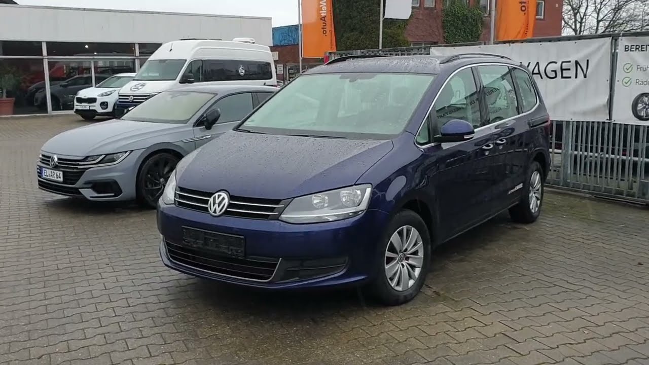 В фольксваген автохаузе Германии купили его служебный автомобиль VW Sharan 2.0 TDI Comfortline 2018