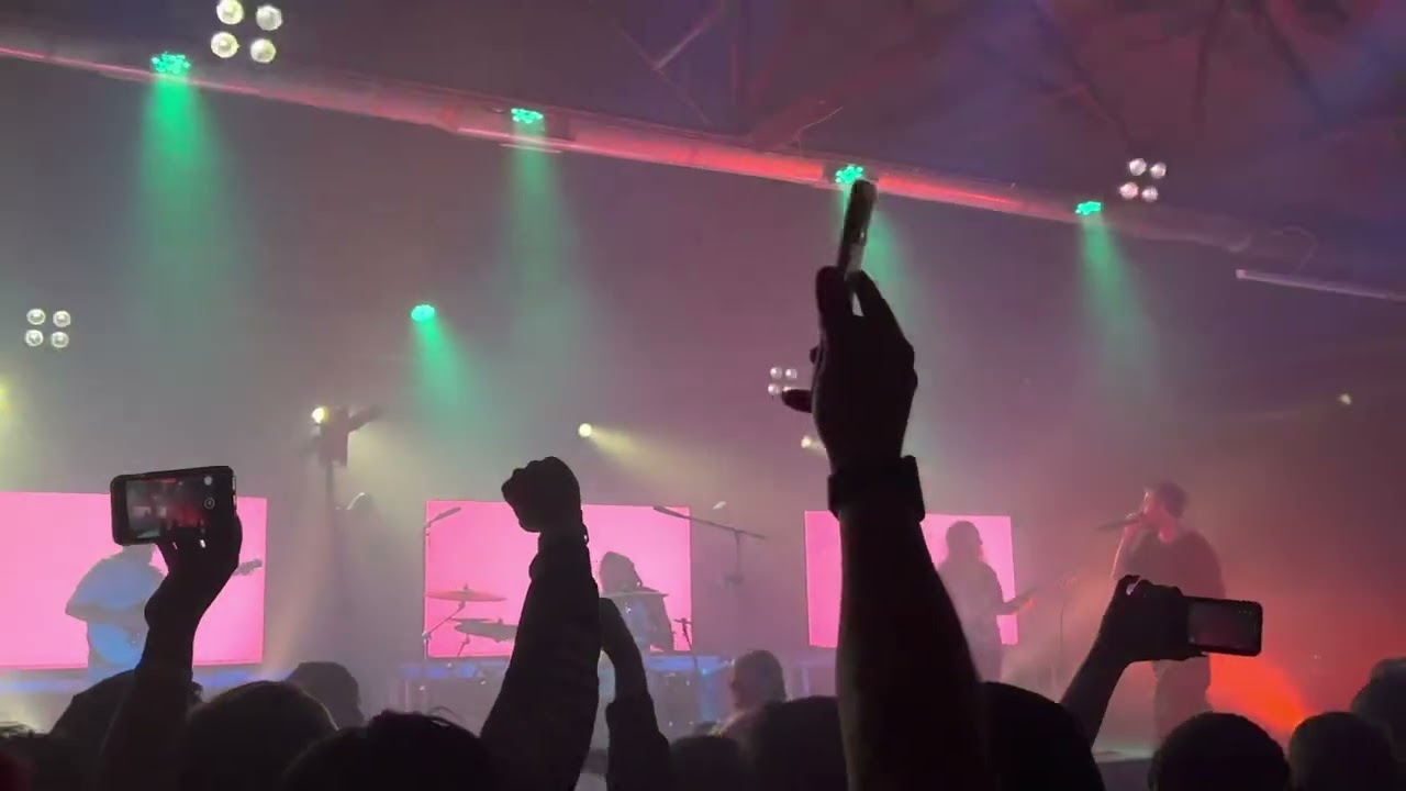Glassjaw &ldquo;Must&rsquo;ve Run All Day&rdquo; live 3/10/22 20+ years Anniversary Tour