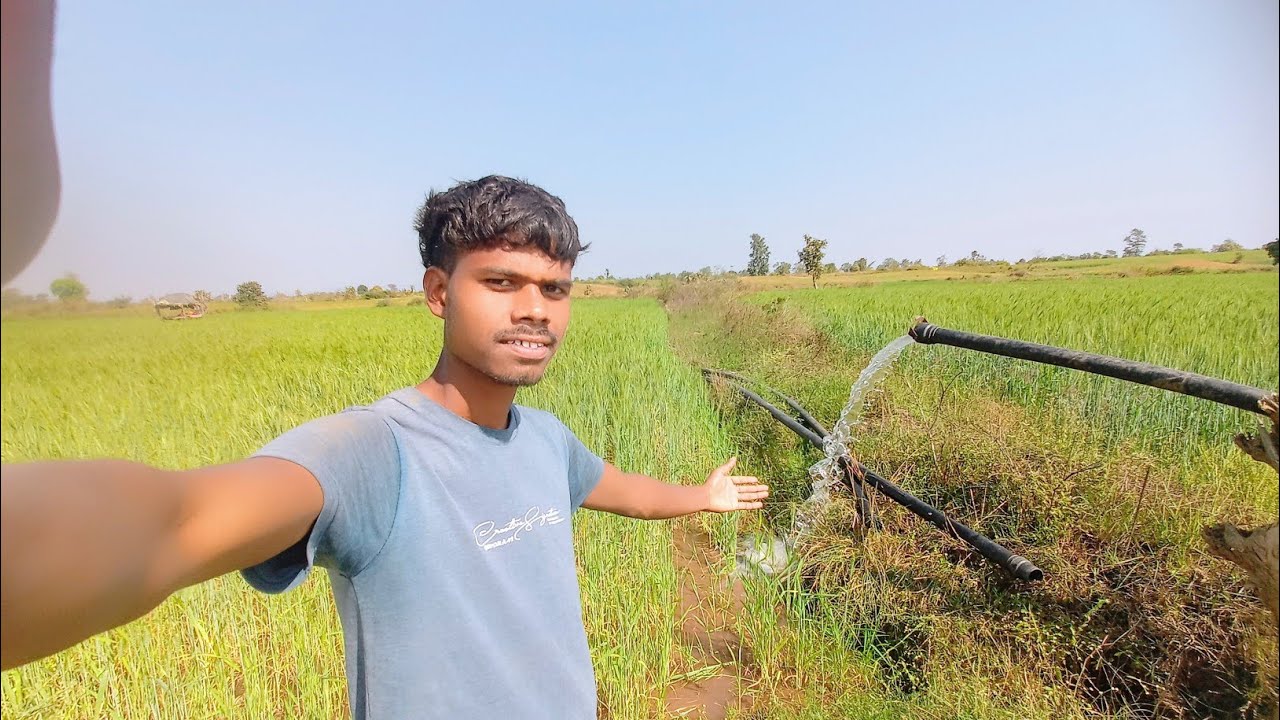 Aaj Khet Me Moter Ke Pani Me Nahaya 💦😜 | Gaon Life Vlog