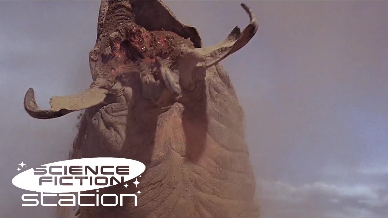 Giant Worms Meet Their Explosive End! | Tremors (1990) | Science Fiction Station