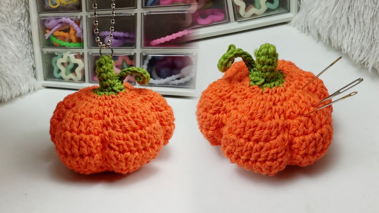 Amigurumi pumpkin / Crochet pumpkin pin cushion / Crochet ideas for halloween