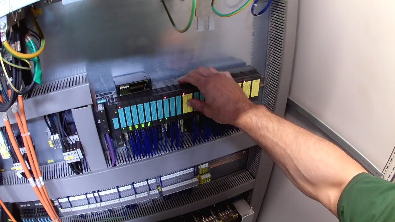 Siemens simatic S7, светит красный огонек SF