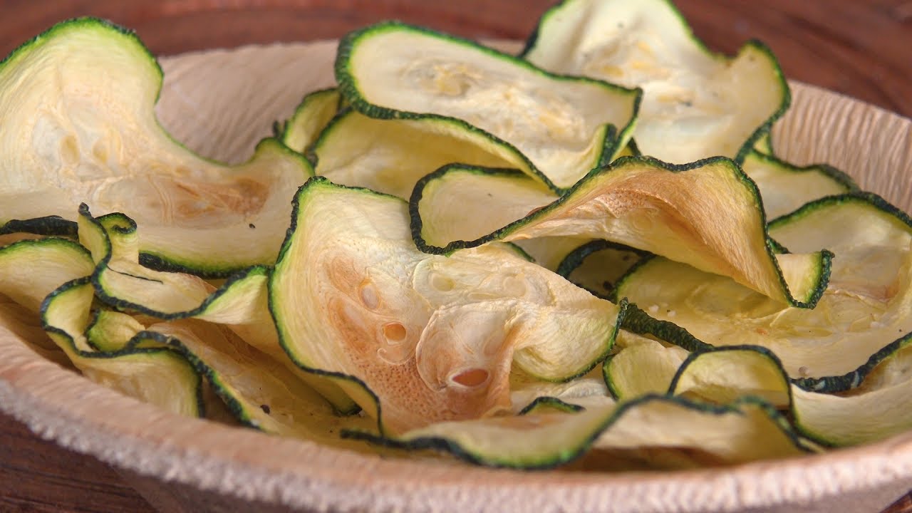 ⭐ C&oacute;mo hacer chips de calabac&iacute;n al horno | Chips de zucchini sin aceite ⭐️