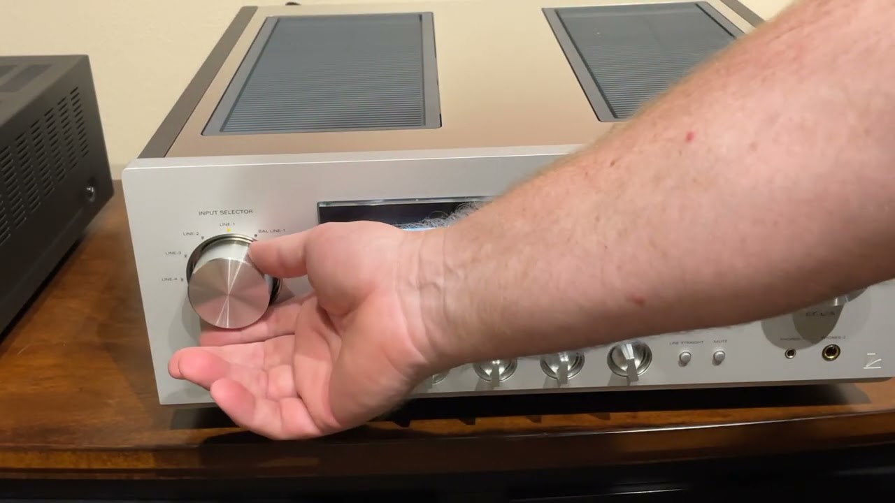 Product Spotlight: LUXMAN L-507z Unboxing, Features, and Test Drive