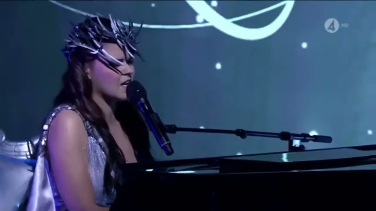 Saara Aalto The Winner Takes It All Live QX Gaygala 2017