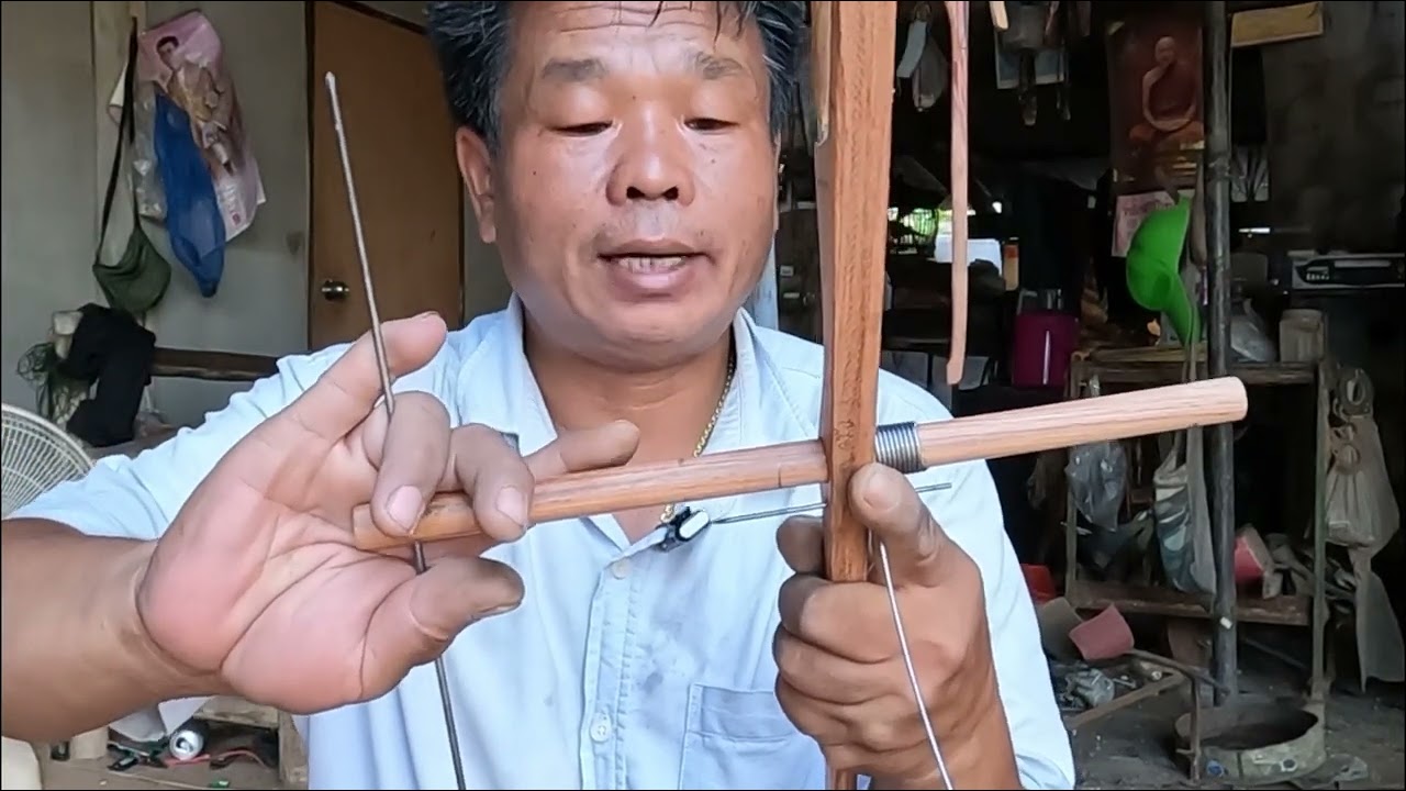 นกเขาใหญ่ตาฝั่งพอง: ขดสปริง