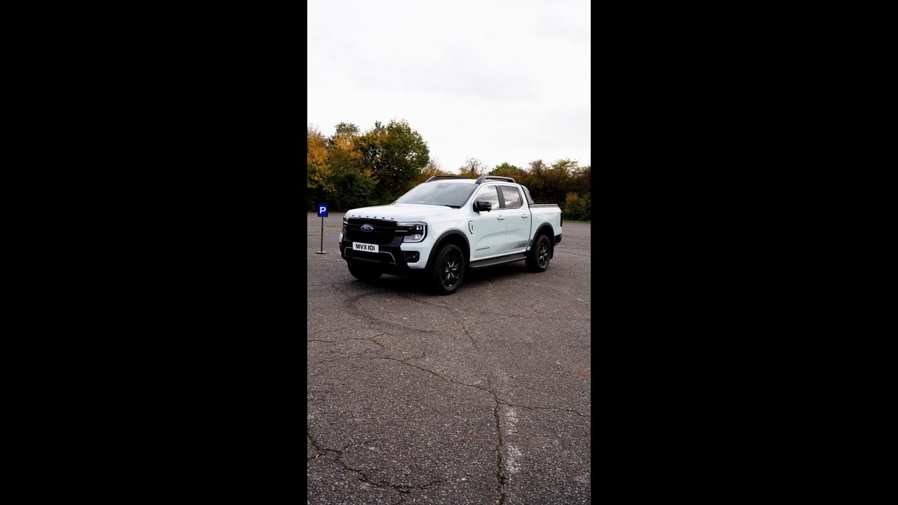 Vydejte se na 10sekundovou prohlídku Fordu Ranger PHEV.