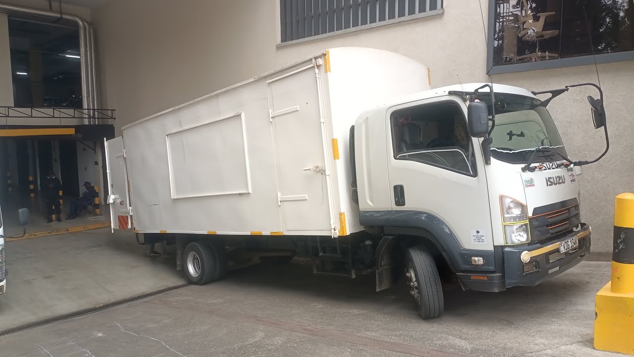 POV Truck driving Isuzu frr90 from Kilimani to Mombasa Rd part 1