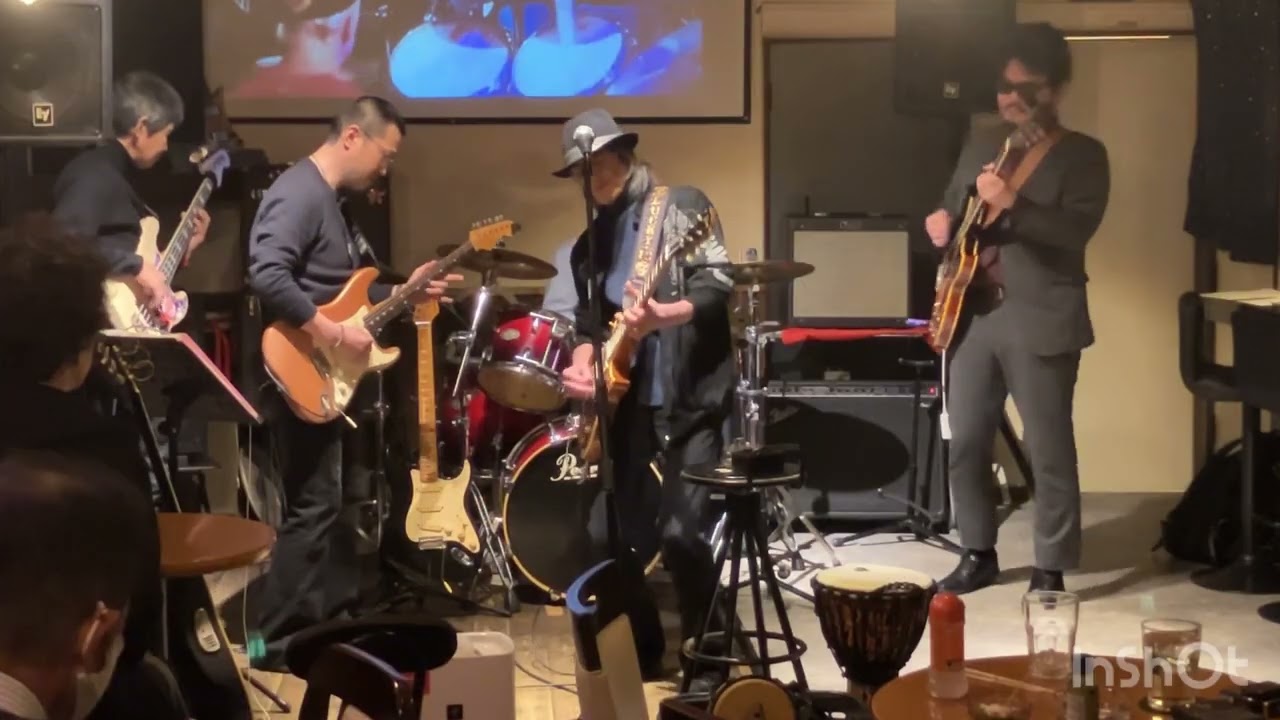 I’ll play the blues for you 