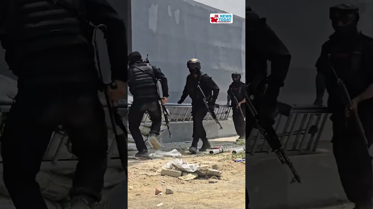 Security forces conduct a mock drill in Srinagar's PanthaChowk area ahead of the Amarnath Yatra, ens