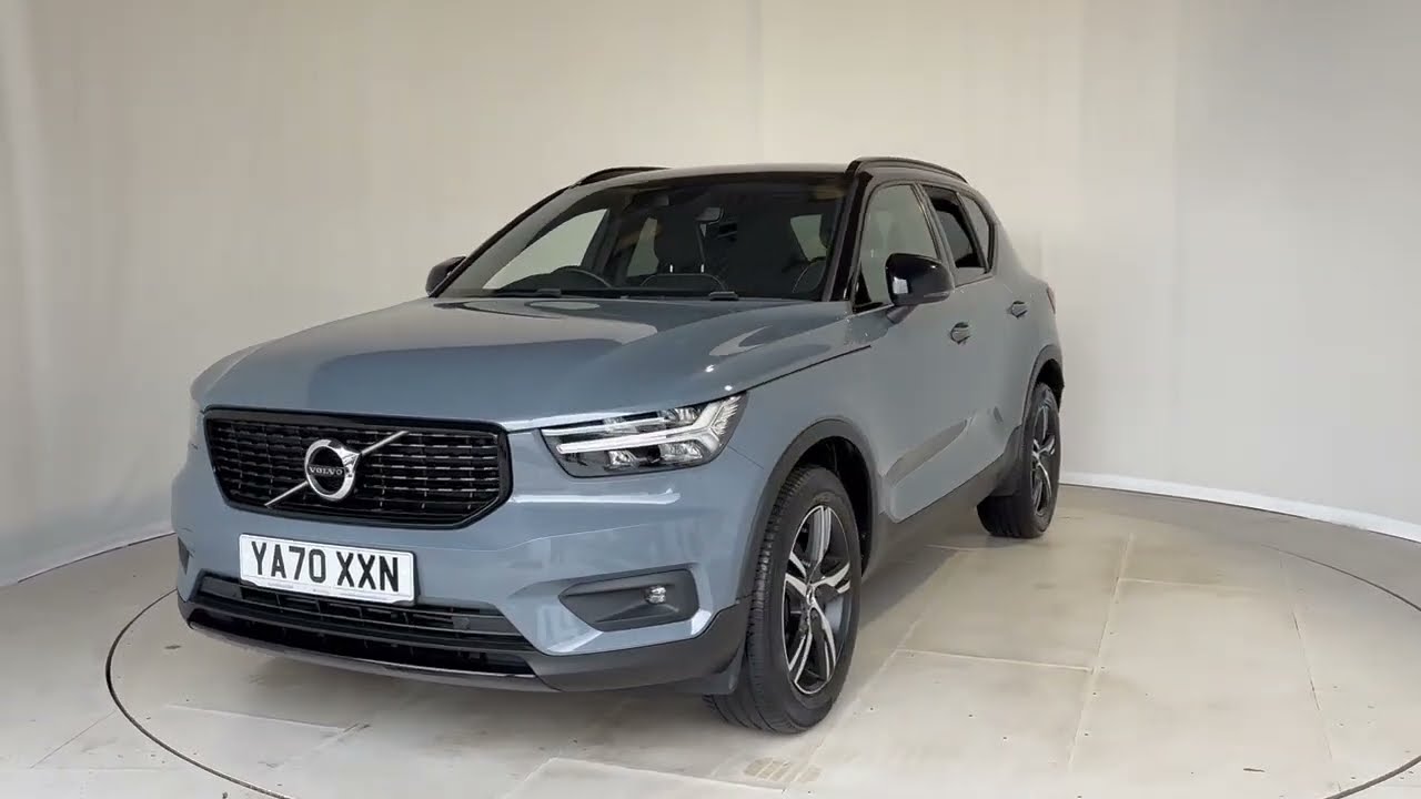 VOLVO XC40 1.5 T3 R-DESIGN SUV