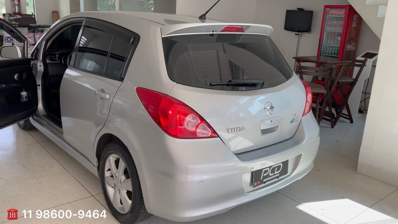 Acessórios Nissan Tiida - Confira Instalação dos comandos de som no volante no sistema original.