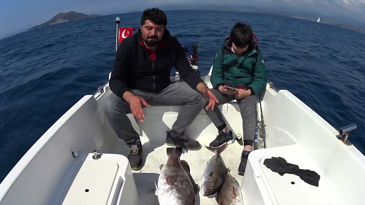 Furuno dev lahos gira performansı, vuruş anı. slow jigging lahoz avı. grouper fishing. daiwa saltiga