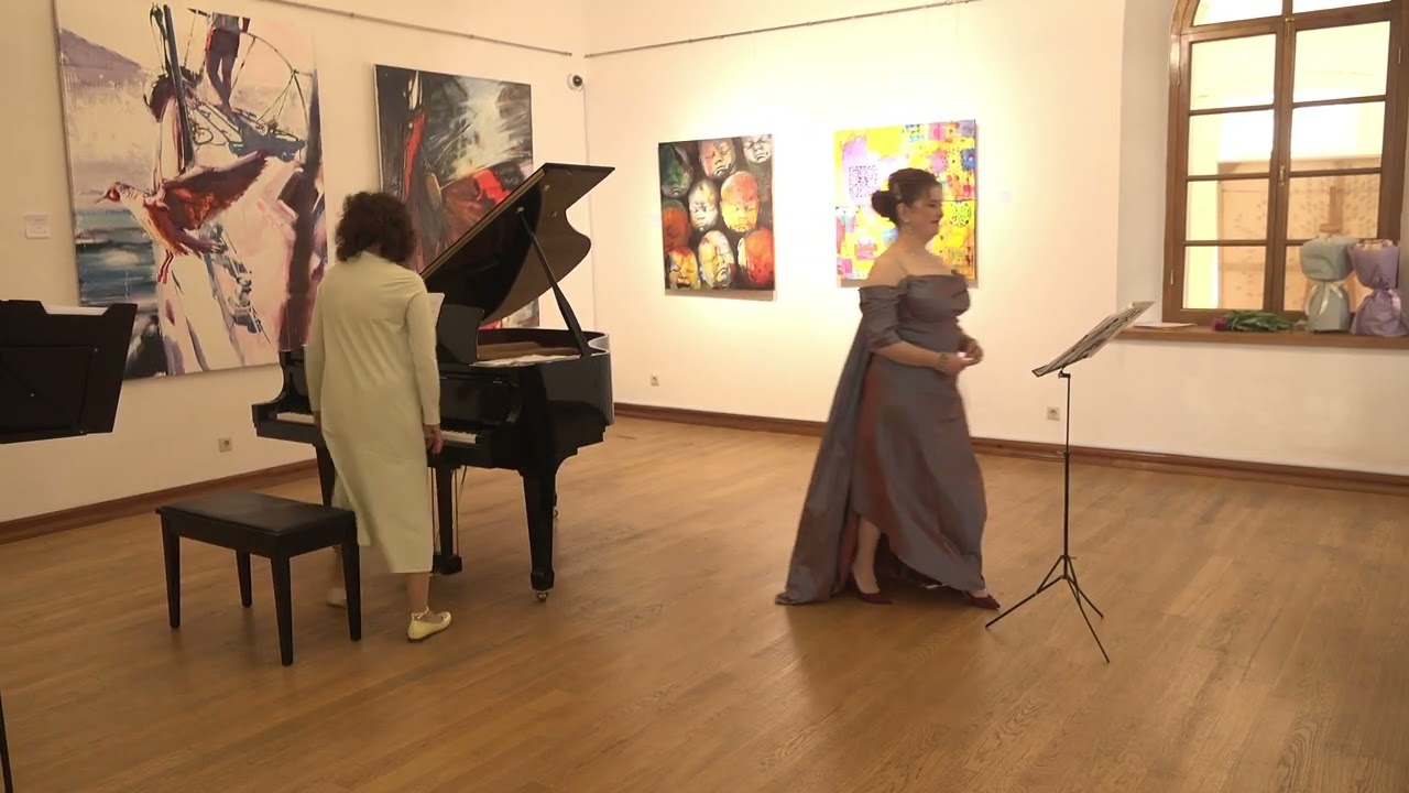 Chopin in Kyiv.  A Complete and Unedited vocal and piano concert and a MUST watch, Classical Music.