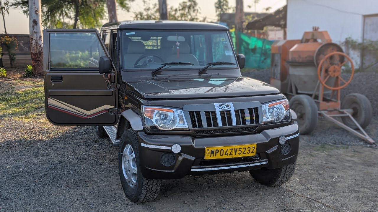 Mahindra Bolero camper gold zx - seat cover , music system , sab lagwa liya