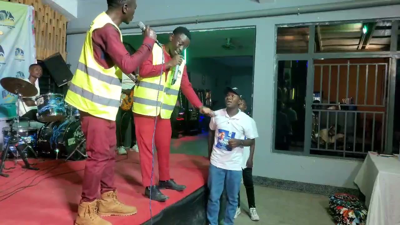 Mc mozey & kyadunga's performance on the 4th edition of mt. Rwenzori comedy store @ legacy chilout 