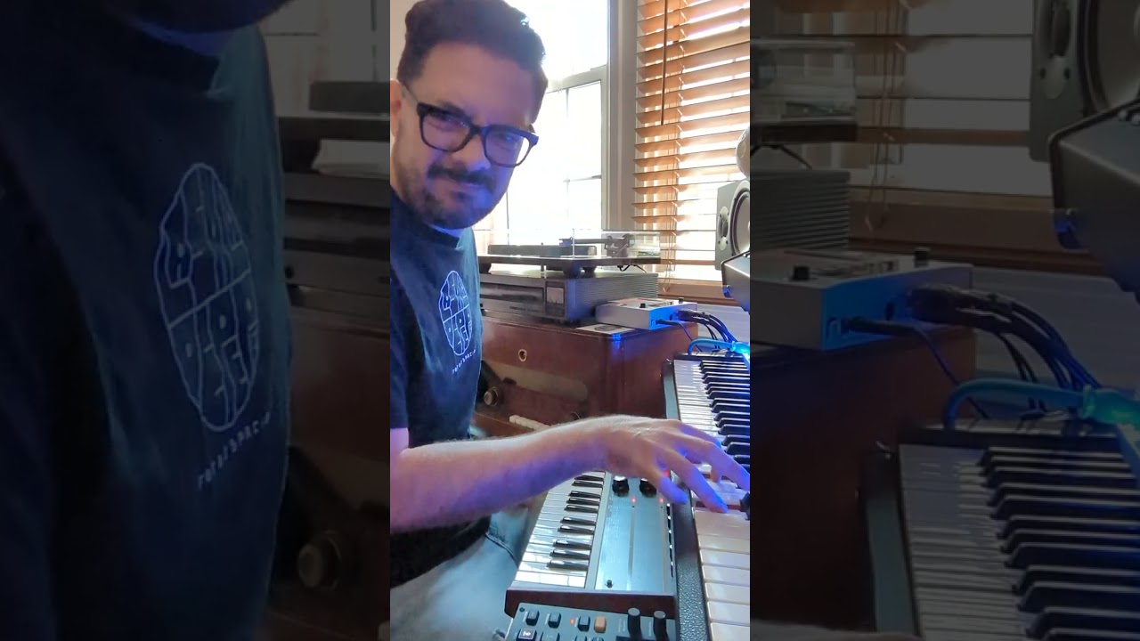 Un sábado por la mañana tocando Jazzsweet.