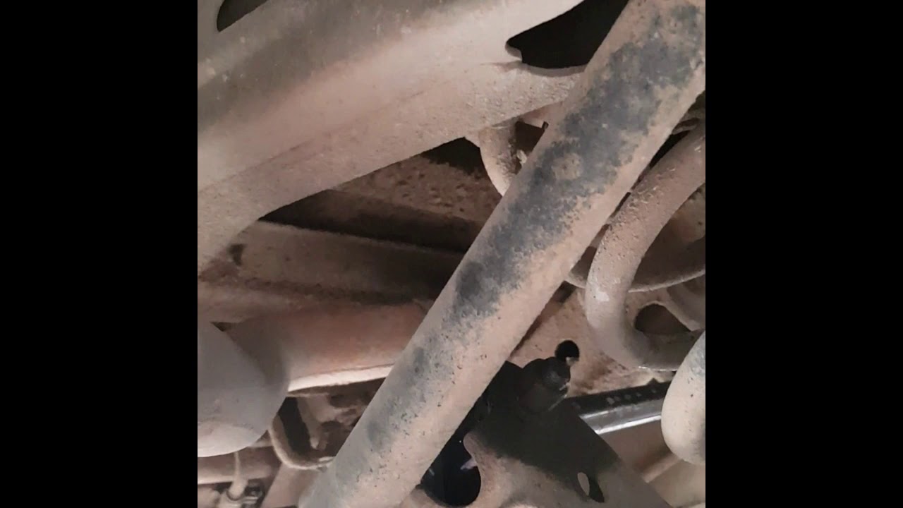 Fitting an adjustable rear Panhard arm and Rear Sway Bar Extension plates on a Landcruiser 80 series