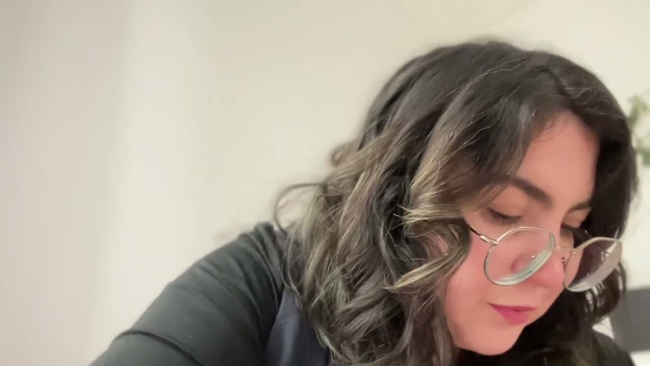 ASMR fazendo sua barba / sons de luva e outros