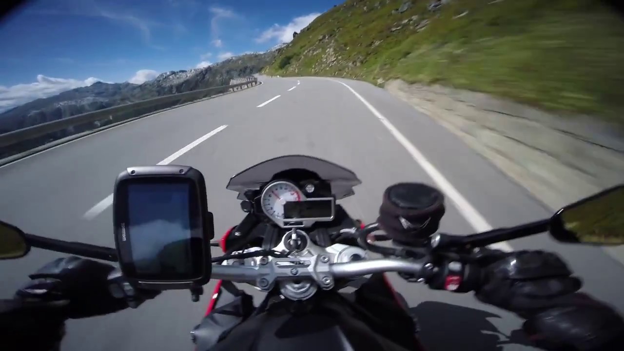 BMW S1000R - Col de la Furka - FurkaPass [LOUD AKRAPOVIC]