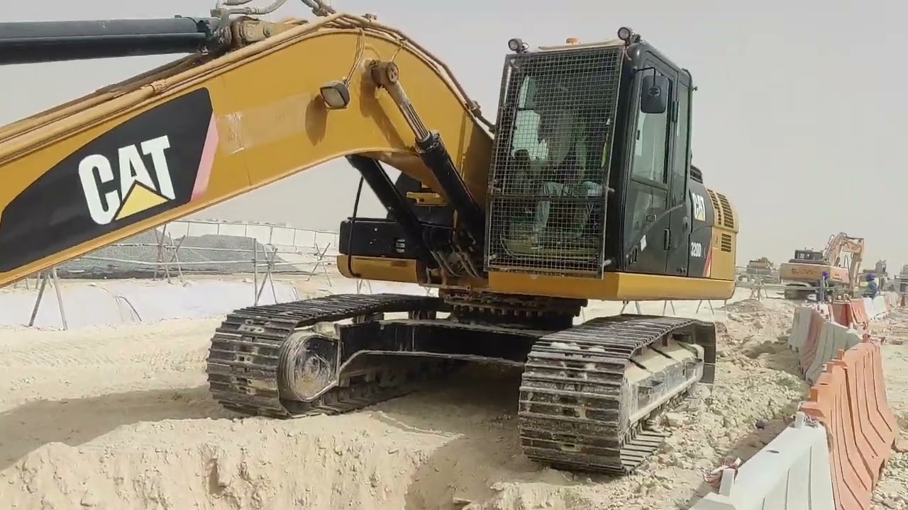 Excavator Mashin work Doha Qatar 🇶🇦 #vlog