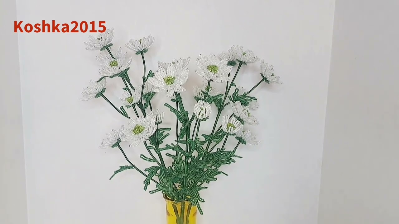 Белые кустовые  хризантемы  Анонс  к МК от Koshka2015- beaded flowers, цветы из бисера, МК