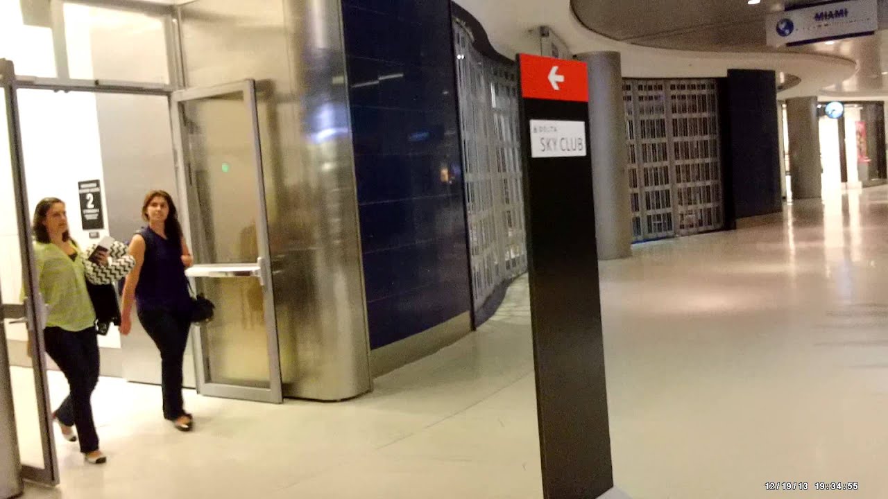 Christmas in Sicily Part 3 — Atlanta and Miami airports