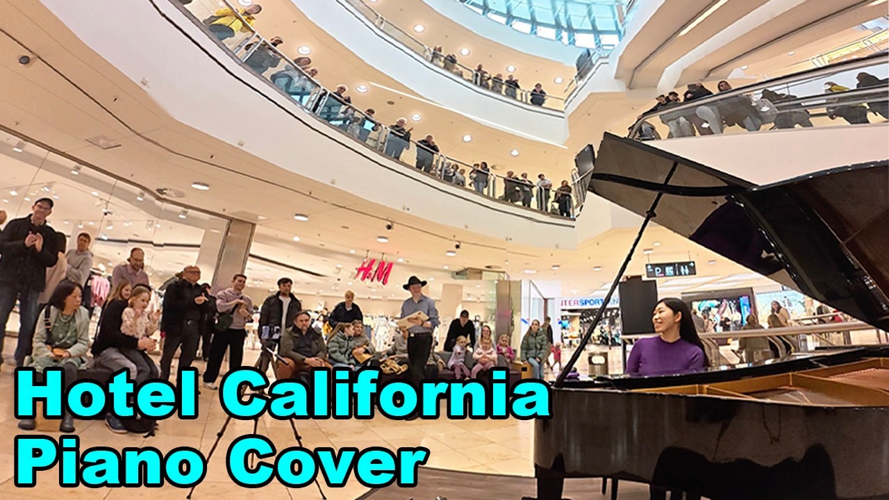Crowd Gathers in a Shopping Mall &ndash; &ldquo;Hotel California&rdquo; (Eagles) Street Piano Cover