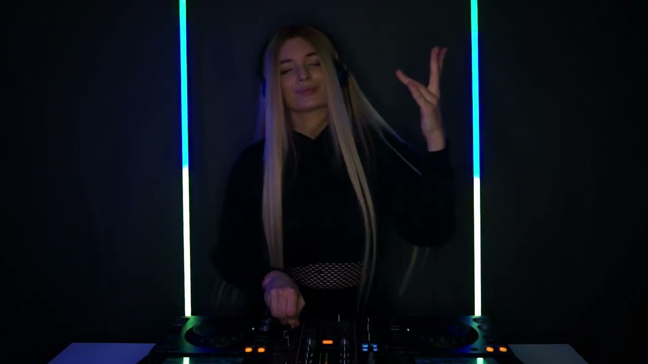 TECHNO MIX DJ DELUNA  LIVE MIX  Rave &Techno remix 4K