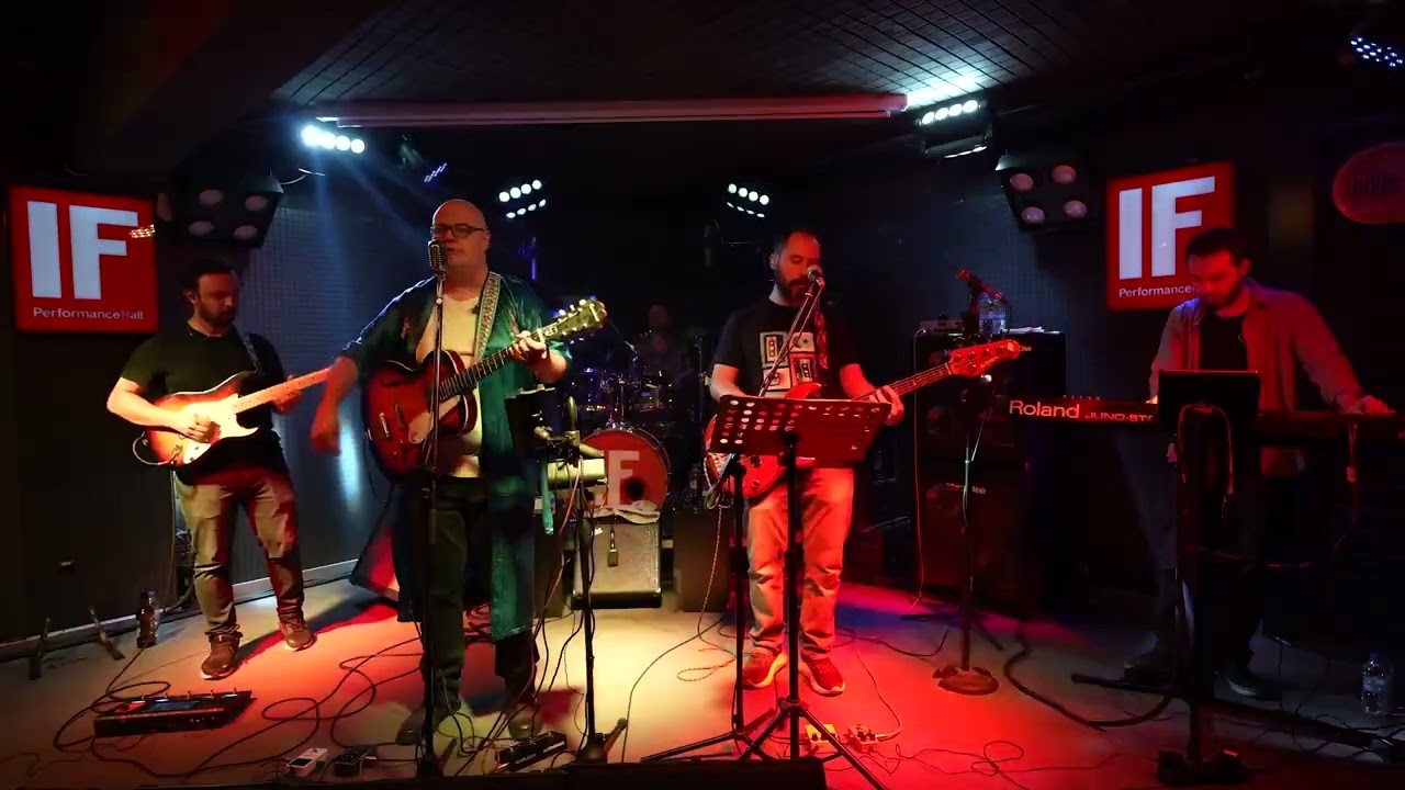 Göksel - Uzaktan (Deniz Akkaya Cover - Live at IFPerformanceHall)