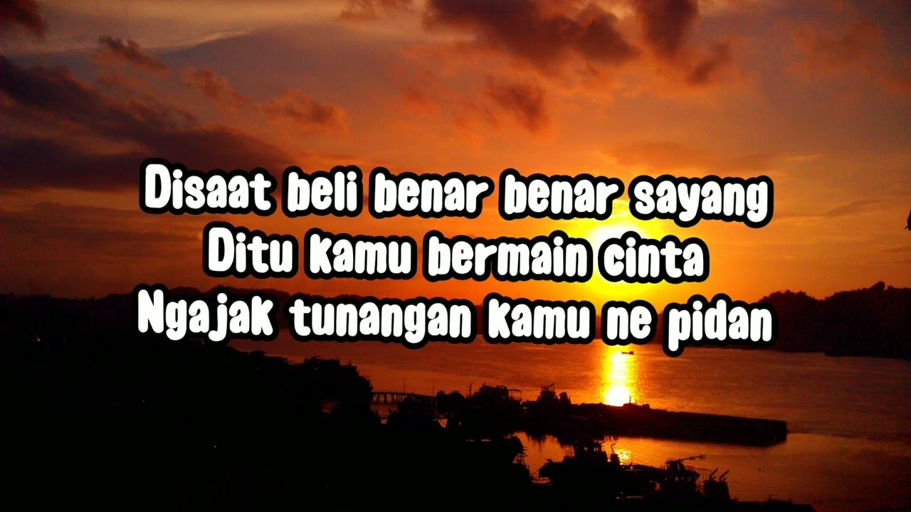 Lirik Lagu CINTA SEGITIGA - BAGUS WIRATA