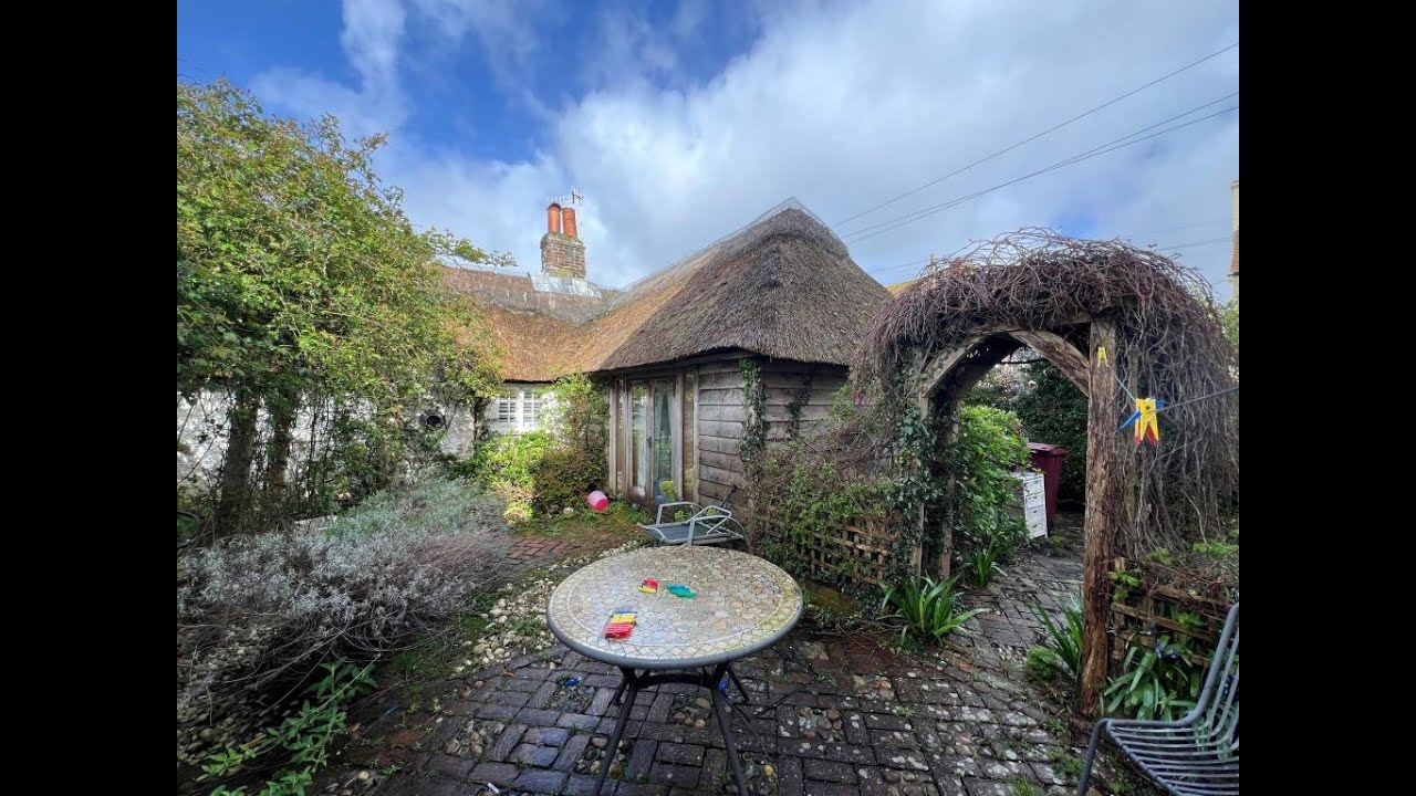 100 East Street, Selsey, Chichester, West Sussex, PO20 0BX – July 2024 Auction