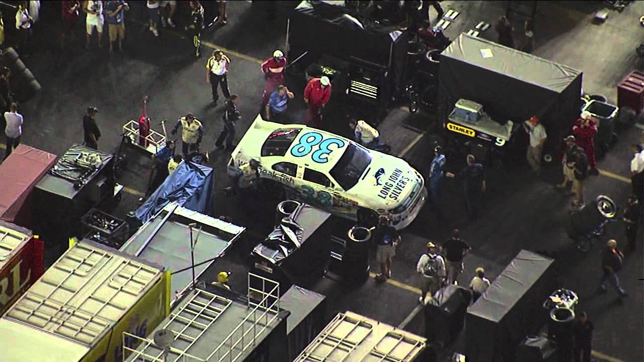 2011 R#24 Bristol 03.Travis Kvapil engine