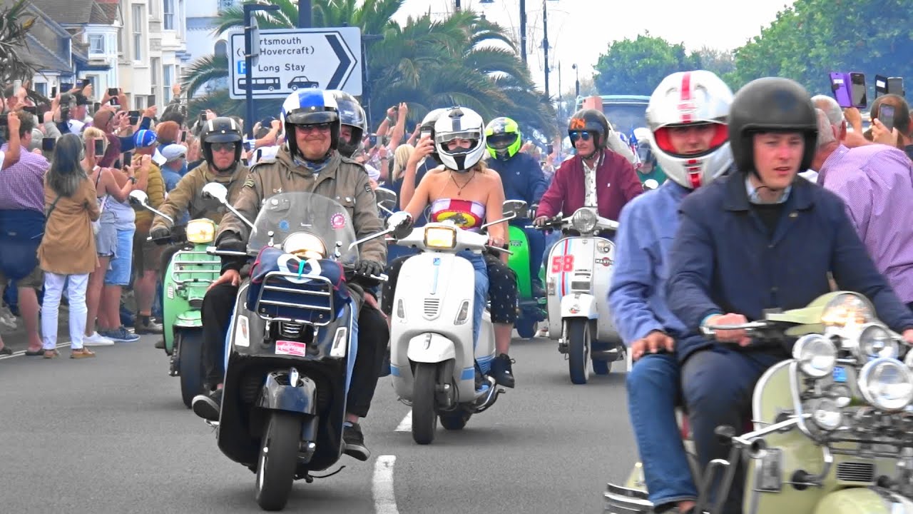 ISLE OF WIGHT SCOOTER RALLY 2021 by rob yalden
