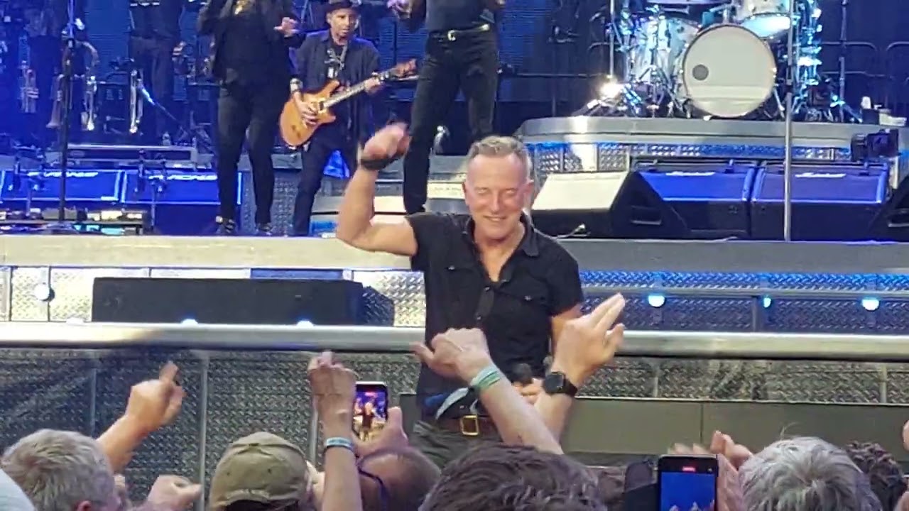 Bruce Springsteen - Nightshift (Amsterdam, May 27, 2023)