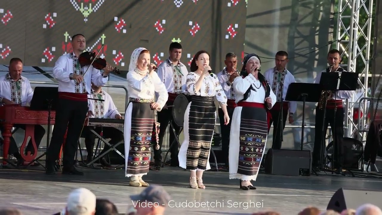 Cea mai mare horă din sudul țării – încheiere vibrantă pentru Festivalul „Nufărul Alb”