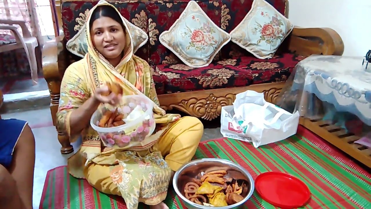 ভালোবাসার টানে দূরের মানুষ ও কিছু সময় আপন হয়ে ওঠে
