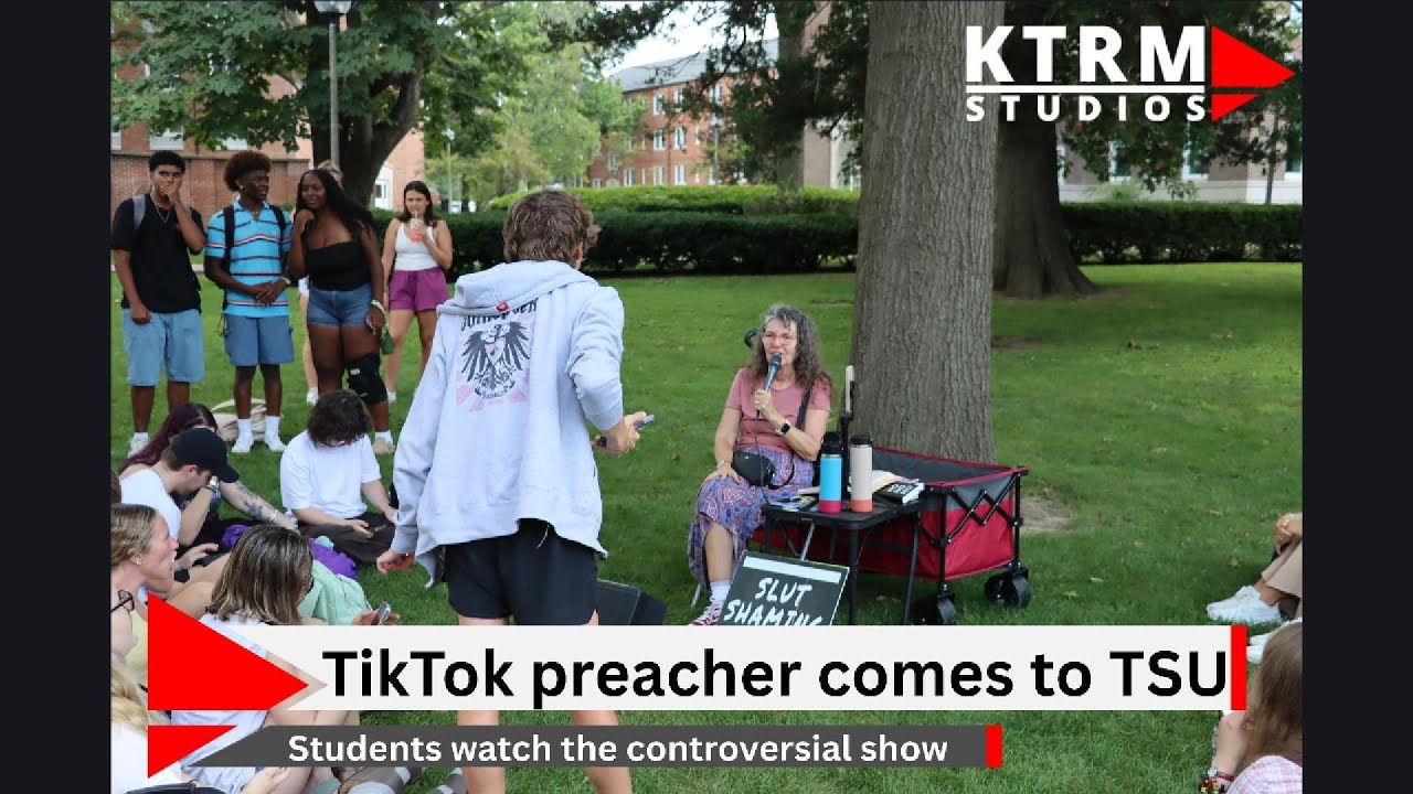 TikTok preacher Sister Cindy comes to Truman State University and draws crowds of students