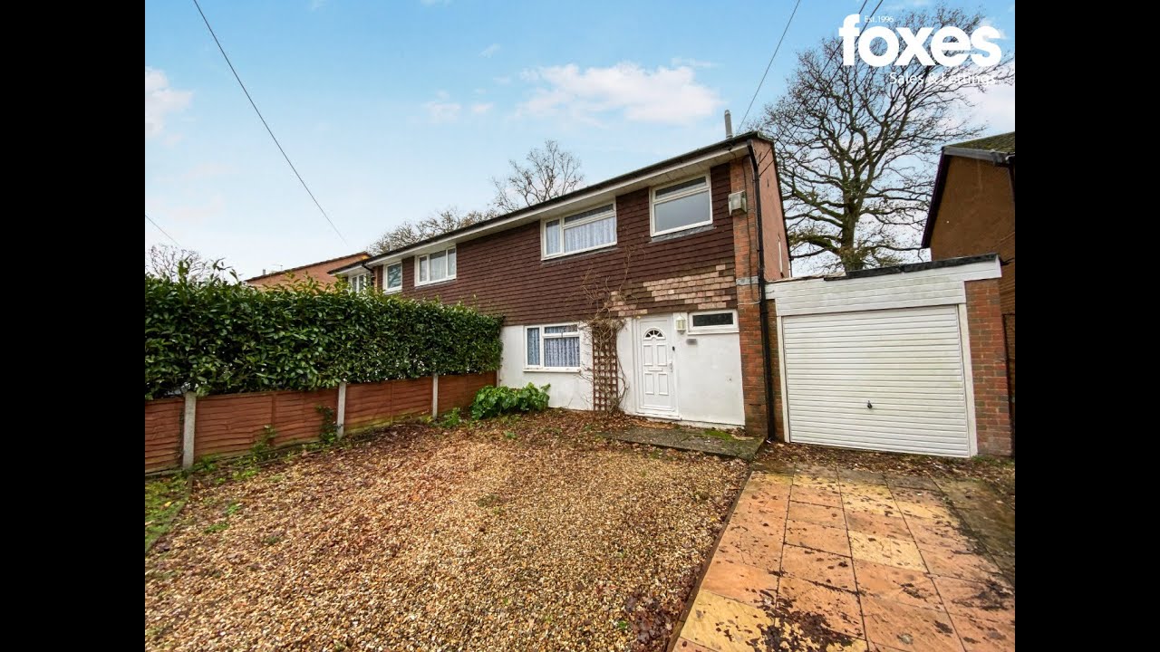 9 Church Road, Three Legged Cross, BH21 6RQ - A spacious three bedroom semi detached house