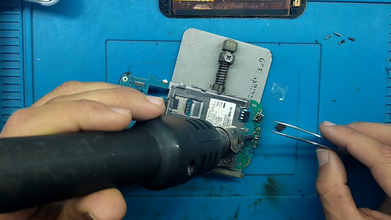 طريقة فك وتغيير كونكتور الشحن  سامسونغ j 1 ace  how to change connecteur samsung j110 h