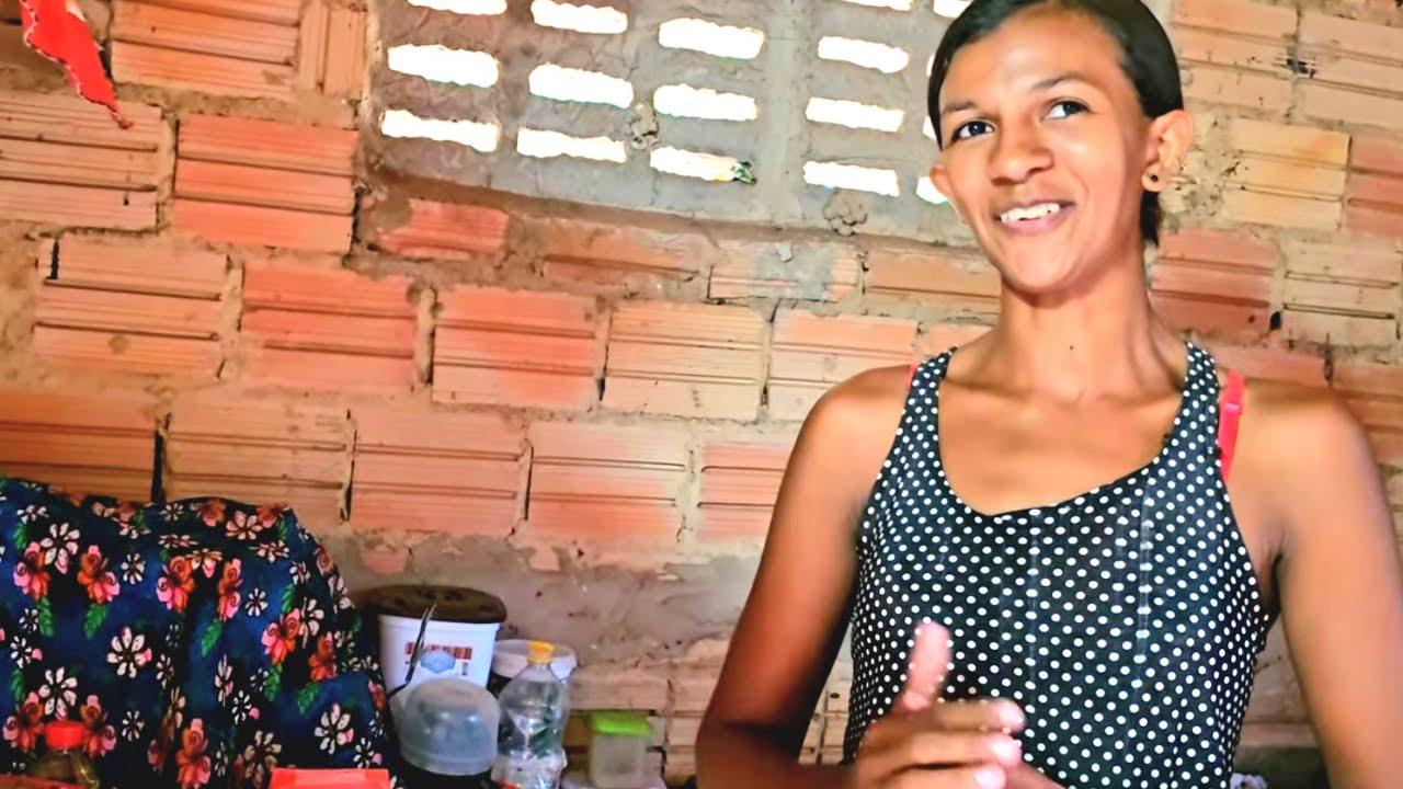 FUI VISITAR A CARIELE E TAMBÉM LEVANDO RECEBIDO E ELA FICOU MUITO FELIZ VEJA 